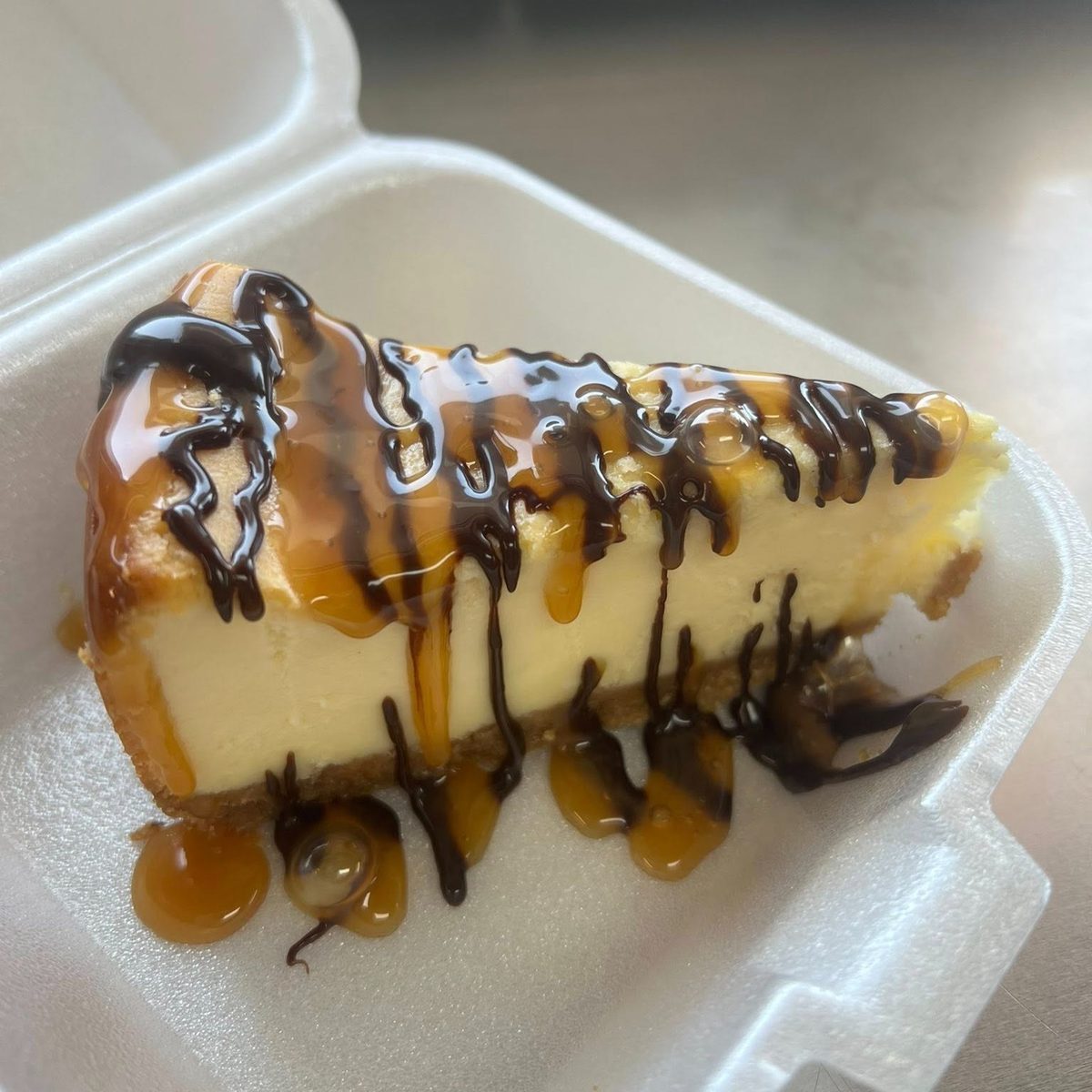 Cheesecake with Topping