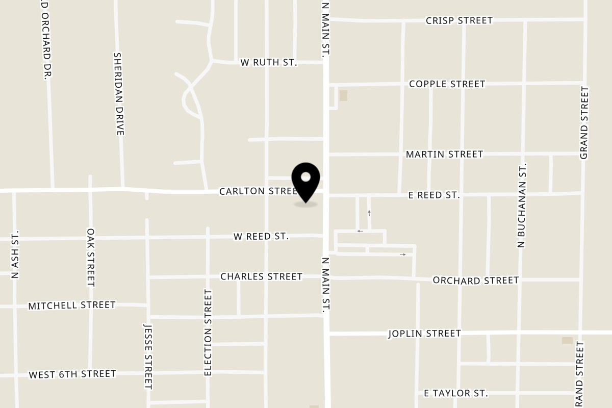 Map showing the location of Dave's BBQ & Smokehouse on 605 N Main St in Benton